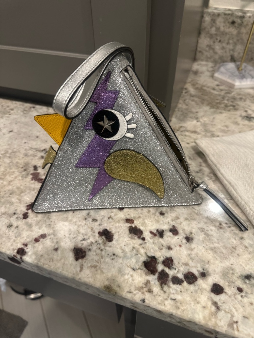 Gucci (RARE) Silver Glitter Chicken Clutch Purse 🐔 - Picture 3 of 7